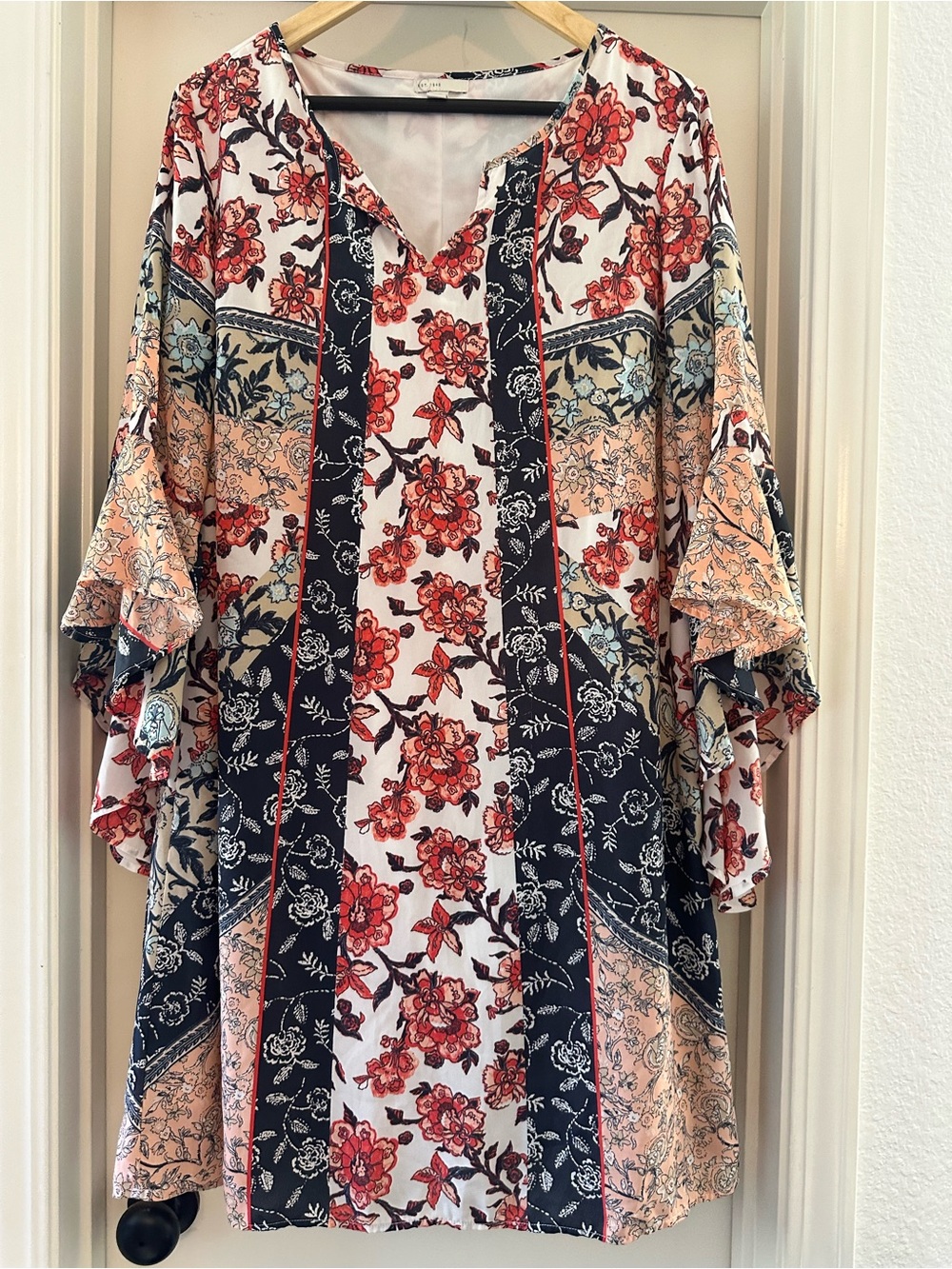 Boho Beauty Floral Patchwork V-Neck Dress- Red, Navy & Cream Size 14/16